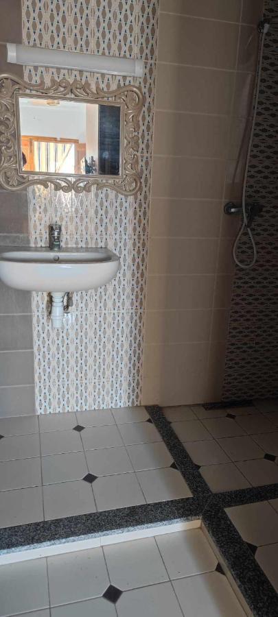 Mnakaa Beach Appartement Rdc Salakta Eksteriør billede
